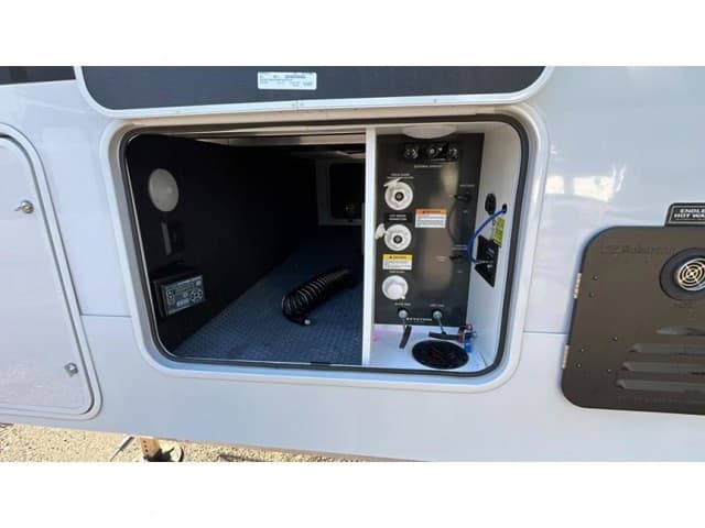 2026 Keystone RV 2026 Keystone RV Cougar Half Ton - thumbnail 7