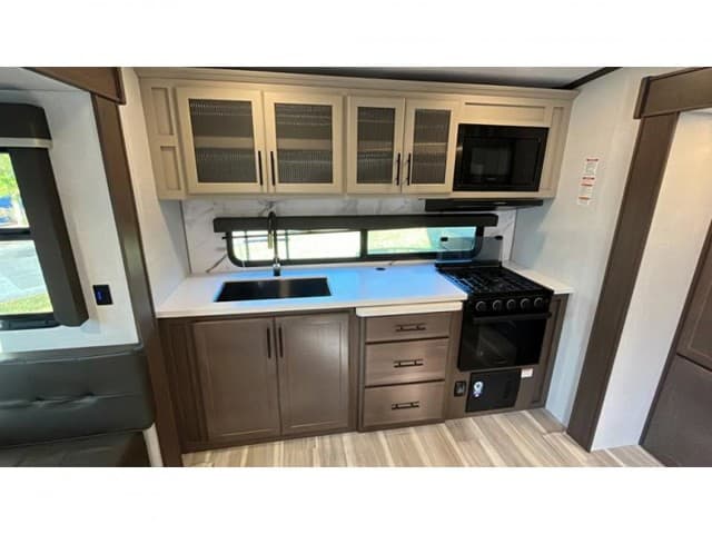 2026 Keystone RV 2026 Keystone RV Cougar Half Ton - thumbnail 12