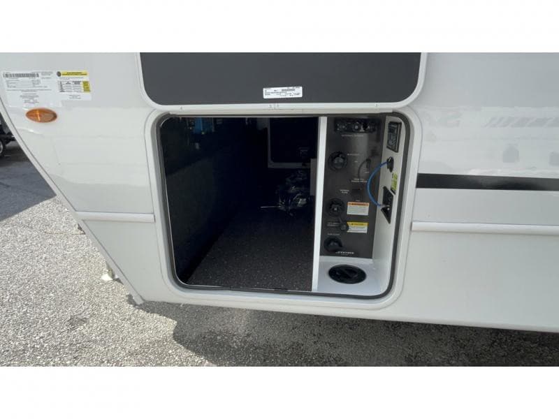 2026 Keystone 2026 Keystone Cougar Half Ton - thumbnail 6