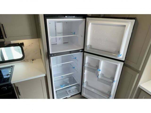 2026 Keystone RV 2026 Keystone RV Cougar Half Ton - thumbnail 17