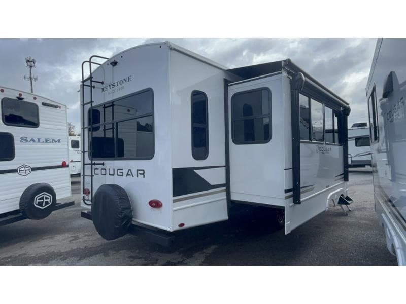 2026 Keystone 2026 Keystone Cougar Half Ton - thumbnail 3