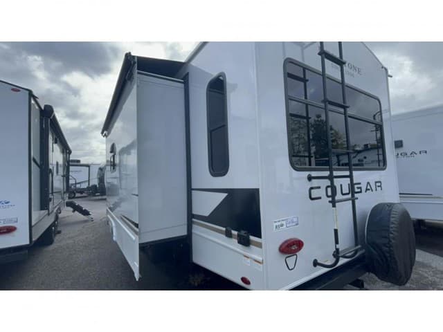 2026 Keystone RV 2026 Keystone RV Cougar Half Ton - thumbnail 4