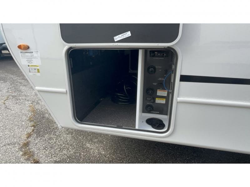 2026 Keystone 2026 Keystone Cougar Half Ton - thumbnail 6
