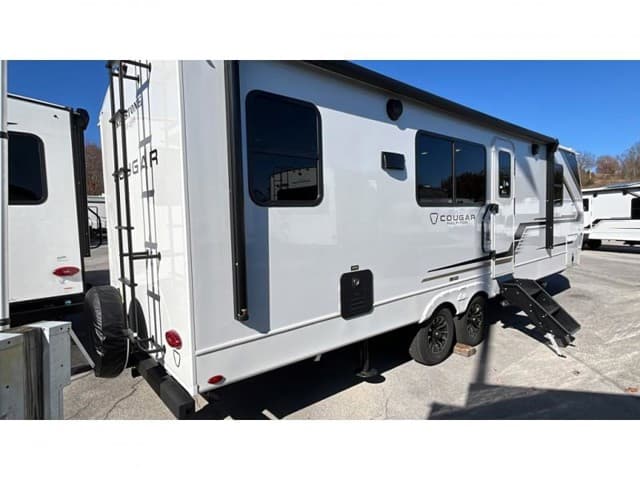 2026 Keystone RV 2026 Keystone RV Cougar - thumbnail 3
