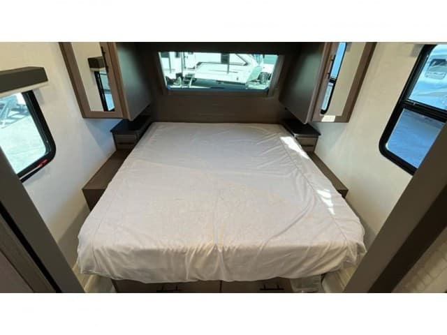 2026 Keystone RV 2026 Keystone RV Cougar - thumbnail 17