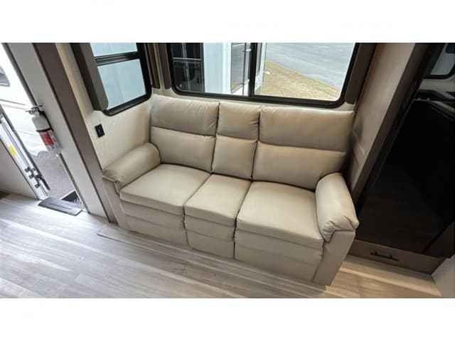 2026 Keystone RV 2026 Keystone RV Keystone Cougar - thumbnail 14