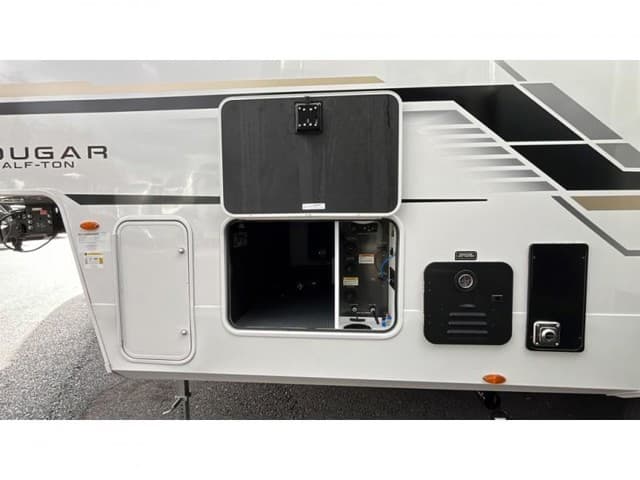 2026 Keystone RV 2026 Keystone RV Cougar Half Ton - thumbnail 7