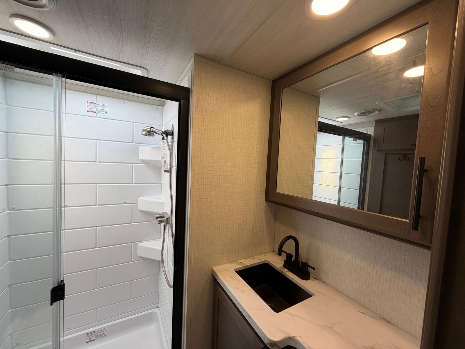 2026 Keystone RV 2026 Keystone RV Cougar Half Ton - thumbnail 13