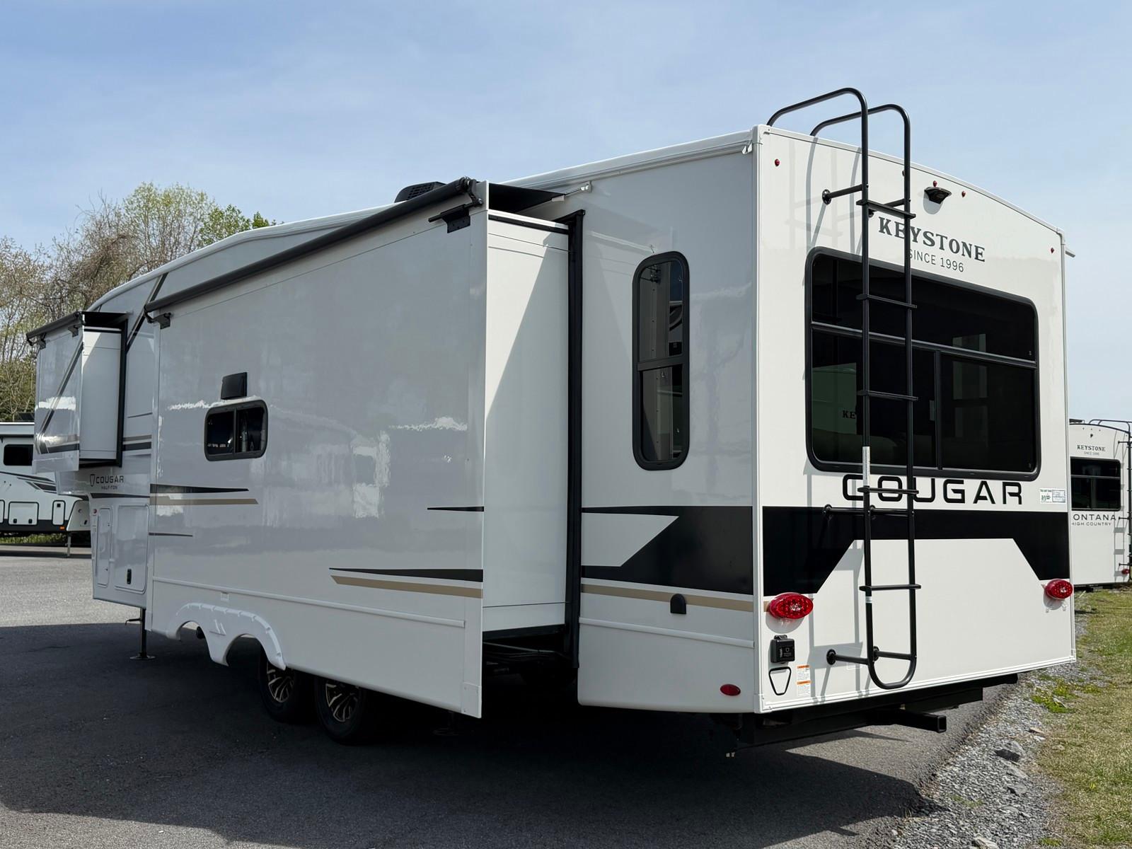 2026 Keystone RV 2026 Keystone RV Cougar Half Ton - thumbnail 4