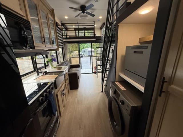 2026 Forest River 2026 Forest River Cherokee Timberwolf Destination Trailer - thumbnail 9