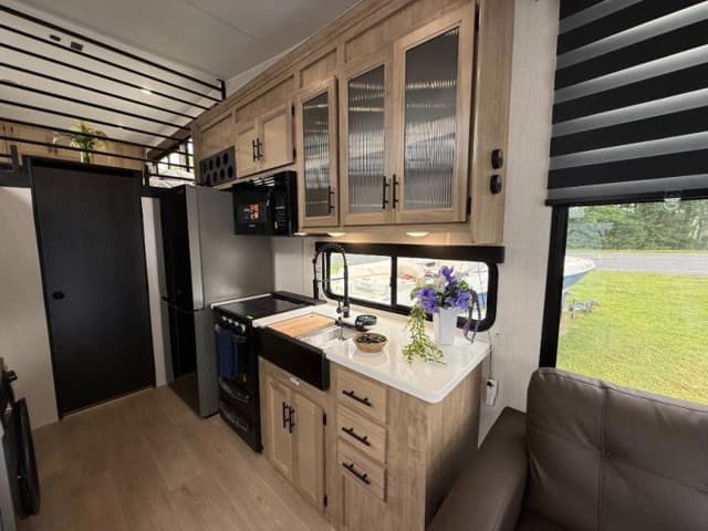 2026 Forest River 2026 Forest River Cherokee Timberwolf Destination Trailer - thumbnail 15