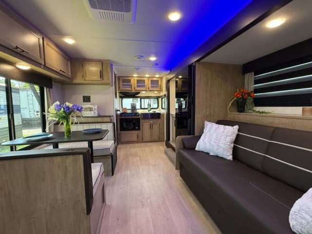 2026 Forest River 2026 Forest River Cherokee Grey Wolf - thumbnail 5