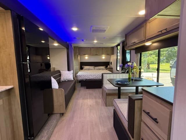 2026 Forest River 2026 Forest River Cherokee Grey Wolf - thumbnail 6