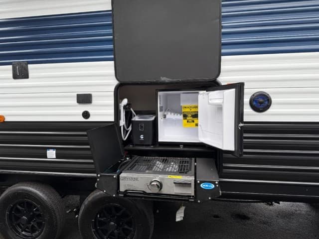 2026 Forest River 2026 Forest River Cherokee Grey Wolf - thumbnail 7