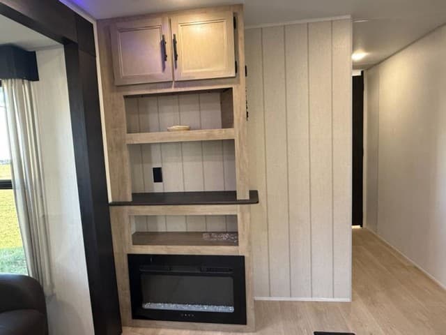 2026 Forest River 2026 Forest River Cherokee Wolf Den - thumbnail 19