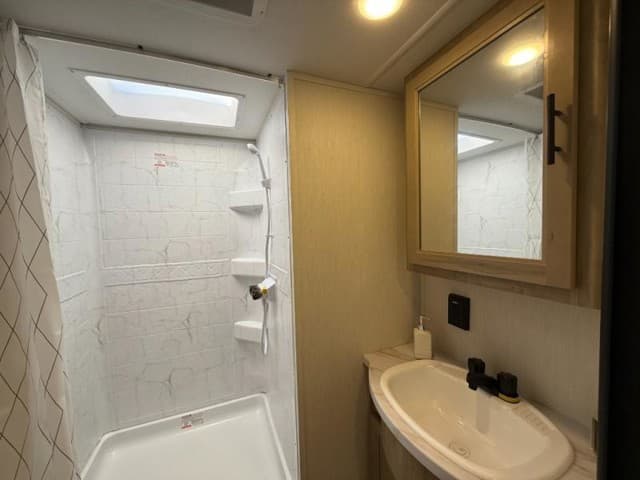 2026 Forest River 2026 Forest River Cherokee Wolf Den - thumbnail 21