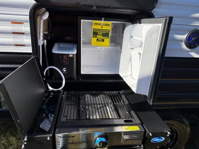 2026 Forest River 2026 Forest River Cherokee Grey Wolf - thumbnail 5