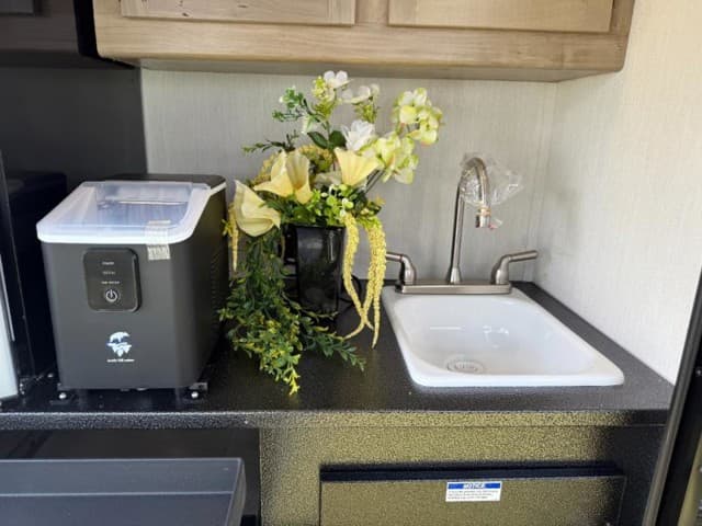 2026 Forest River 2026 Forest River Cherokee Grey Wolf - thumbnail 7