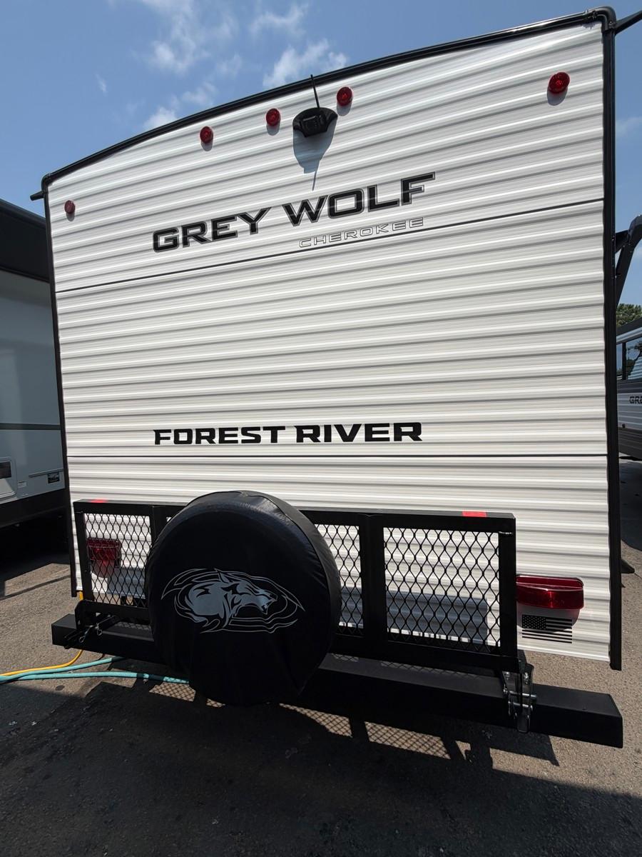 2027 Forest River 2027 Forest River Cherokee Grey Wolf - thumbnail 6