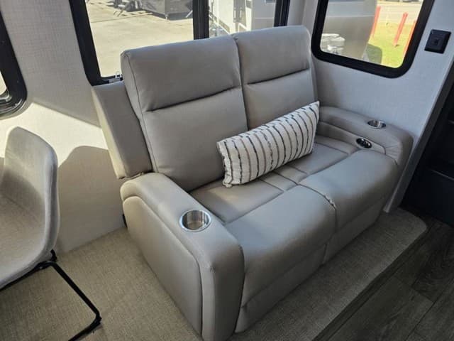 2025 Palomino 2025 Palomino Columbus - thumbnail 21