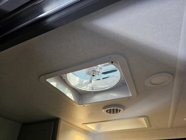 2025 Palomino 2025 Palomino Columbus - thumbnail 48