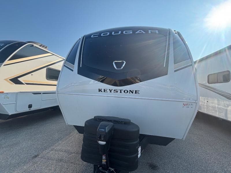 2026 Keystone 2026 Keystone Cougar Half Ton - thumbnail 3