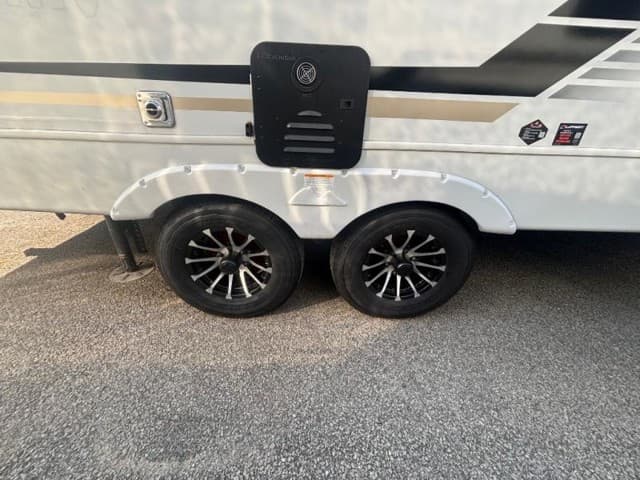 2026 Keystone RV 2026 Keystone RV Cougar Half Ton - thumbnail 6