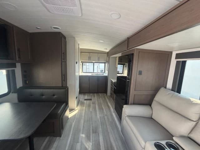 2026 Keystone RV 2026 Keystone RV Cougar Half Ton - thumbnail 17