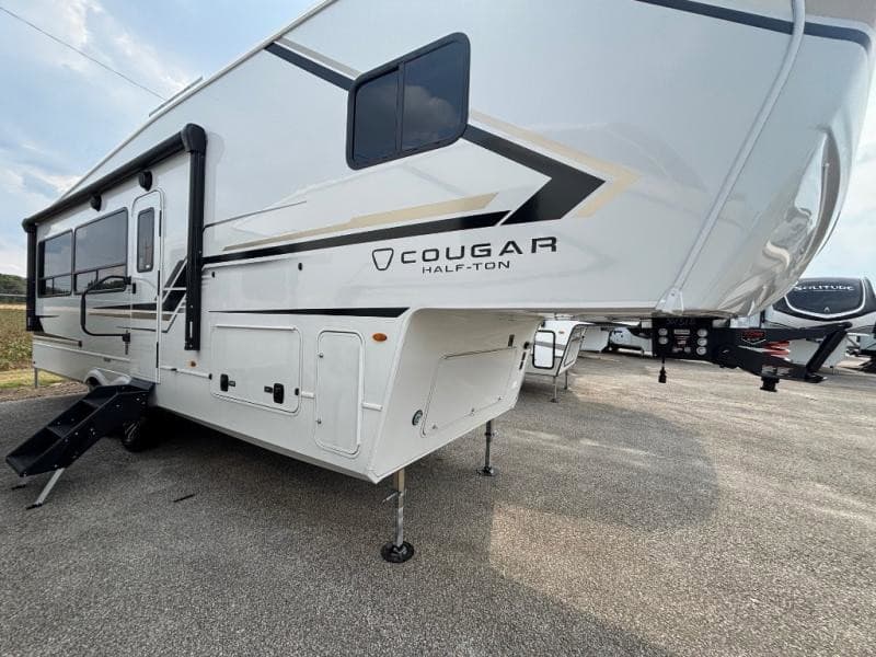 2026 Keystone Cougar Half Ton 26RES