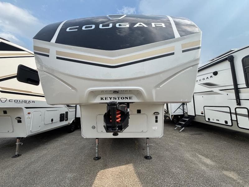 2026 Keystone 2026 Keystone Cougar Half Ton - thumbnail 3