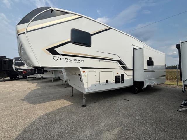 2026 Keystone RV 2026 Keystone RV Cougar Half Ton - thumbnail 4