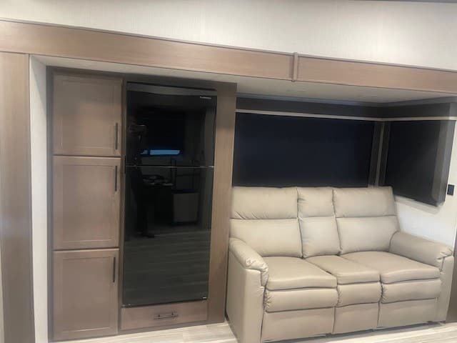 2026 Keystone RV 2026 Keystone RV Cougar Half Ton - thumbnail 9