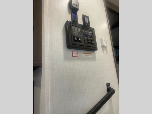 2026 Keystone RV 2026 Keystone RV Cougar Half Ton - thumbnail 14