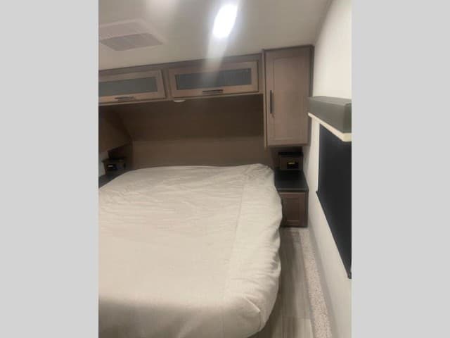 2026 Keystone RV 2026 Keystone RV Cougar Half Ton - thumbnail 16