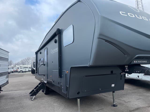 2026 Keystone RV 2026 Keystone RV Keystone Cougar - thumbnail 3
