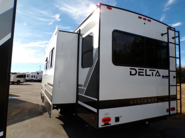 2026 Alliance RV 2026 Alliance RV Delta - thumbnail 4