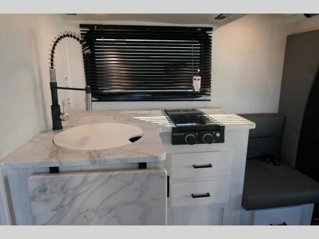 2024 East to West 2024 East to West Entrada - thumbnail 8