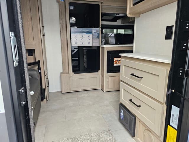 2026 Flagstaff 2026 Flagstaff E-Pro - thumbnail 12