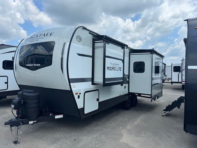 2026 Flagstaff 2026 Flagstaff Micro Lite - thumbnail 4