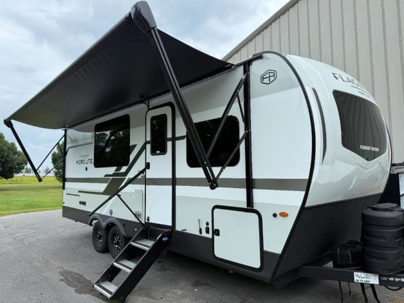 2026 Forest River Flagstaff Micro Lite 25FBD