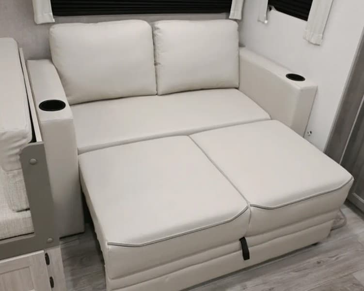 2026 Coachmen 2026 Coachmen Catalina Legacy Edition - thumbnail 39