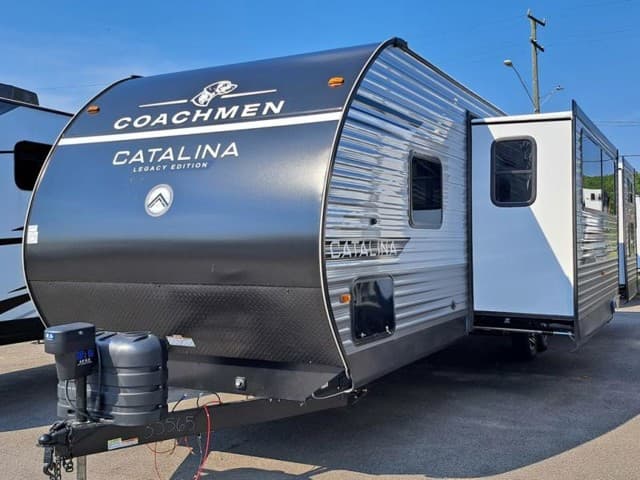 2026 Coachmen 2026 Coachmen Catalina - thumbnail 3