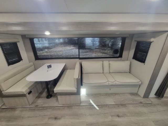 2026 Coachmen 2026 Coachmen Catalina Summit Series 8 - thumbnail 15