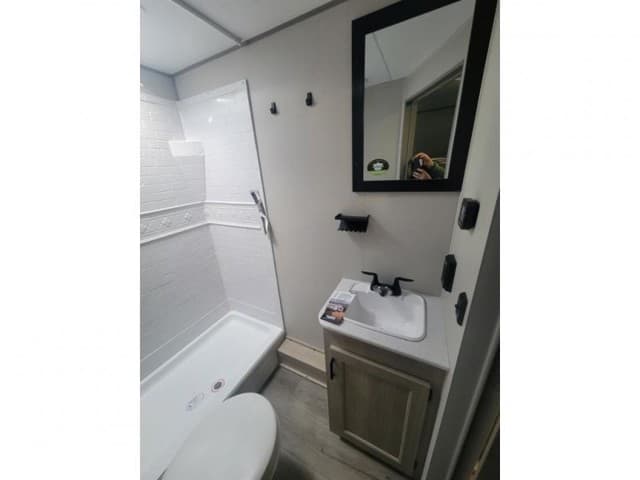 2026 Coachmen 2026 Coachmen Catalina Summit Series 8 - thumbnail 18