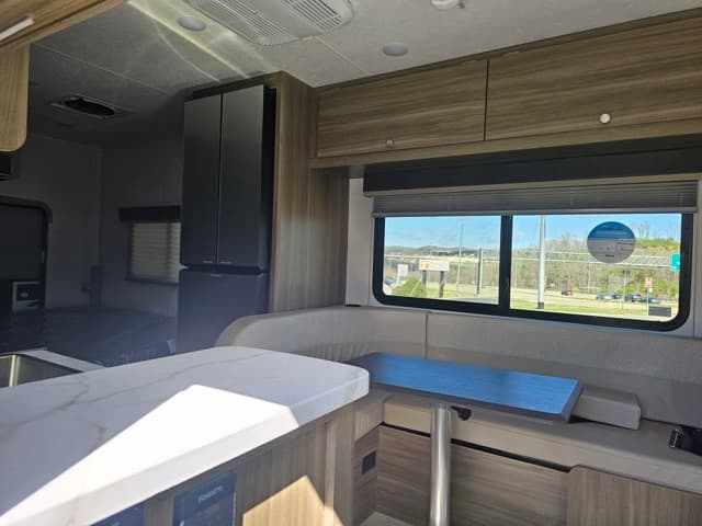 2026 Coachmen 2026 Coachmen Freelander - thumbnail 10