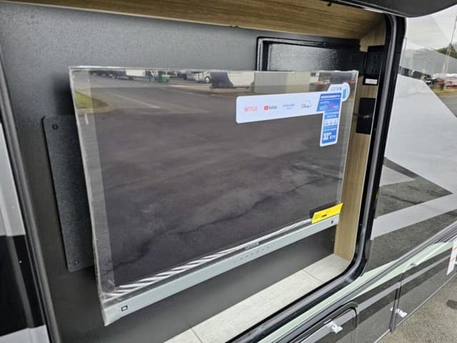 2026 Coachmen 2026 Coachmen Freelander - thumbnail 11