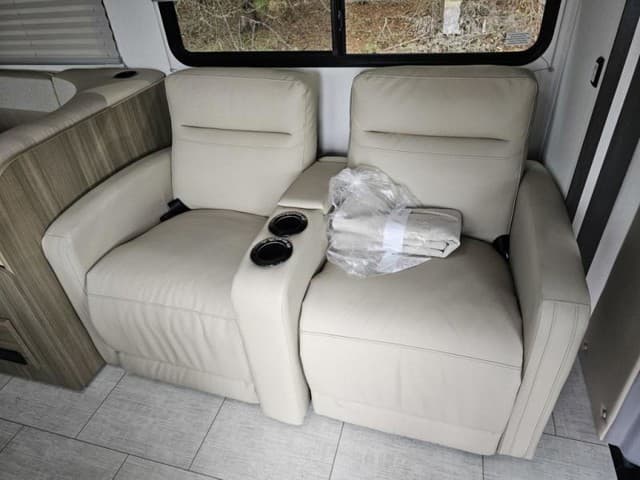 2026 Coachmen 2026 Coachmen Freelander - thumbnail 20