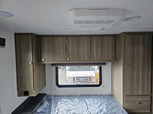 2026 Coachmen 2026 Coachmen Freelander - thumbnail 35