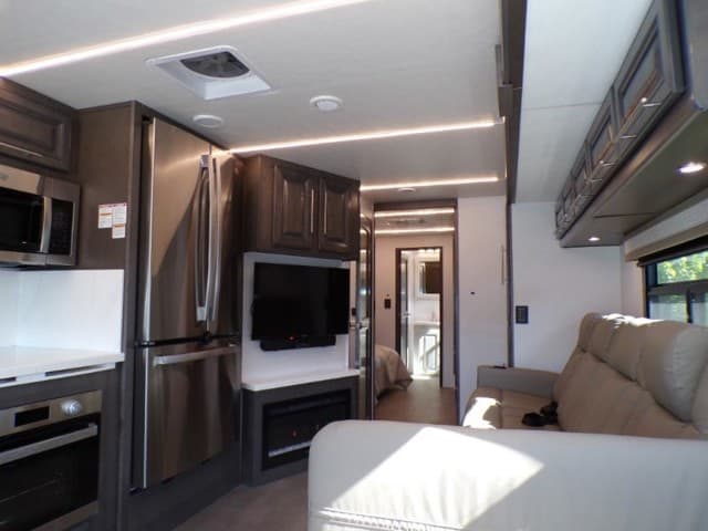 2026 Forest River 2026 Forest River Georgetown 7 Series GT7 - thumbnail 38