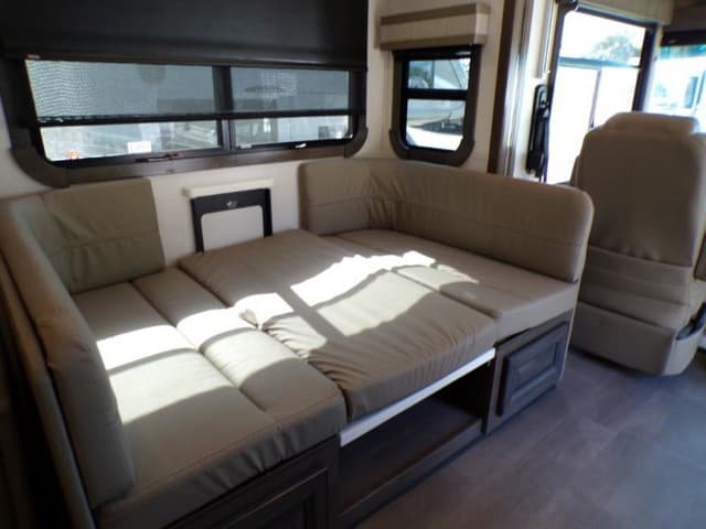 2026 Forest River 2026 Forest River Georgetown 7 Series GT7 - thumbnail 44